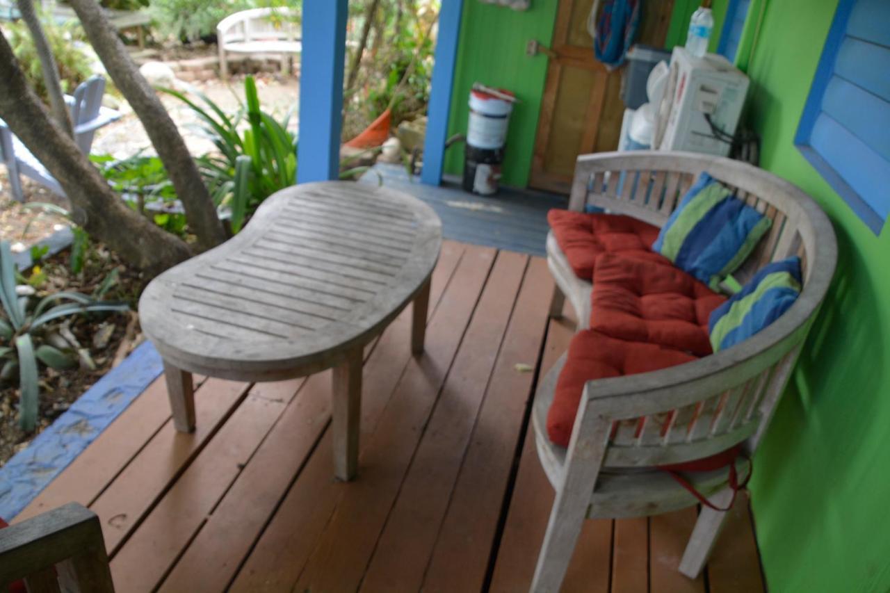 Palmetto Guesthouse Isla Culebra ภายนอก รูปภาพ