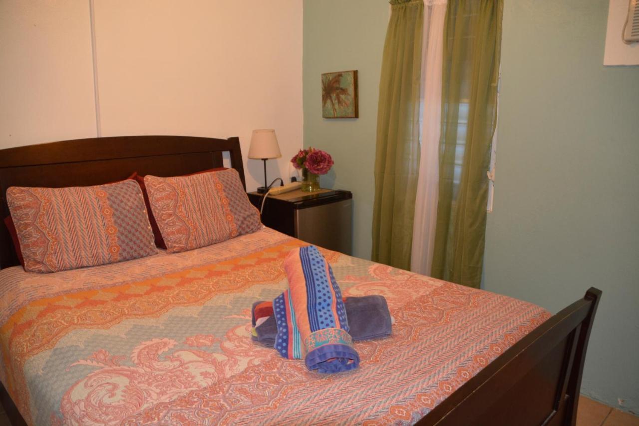 Palmetto Guesthouse Isla Culebra ภายนอก รูปภาพ